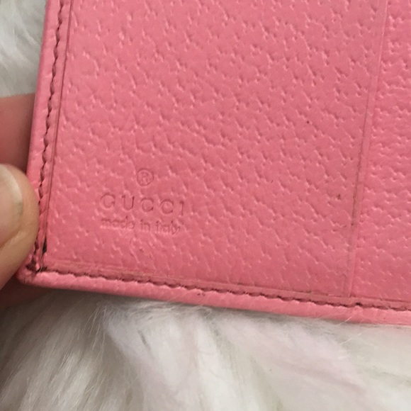 Auth Gucci hook gg  monogram wallet pink inside - Picture 3 of 7